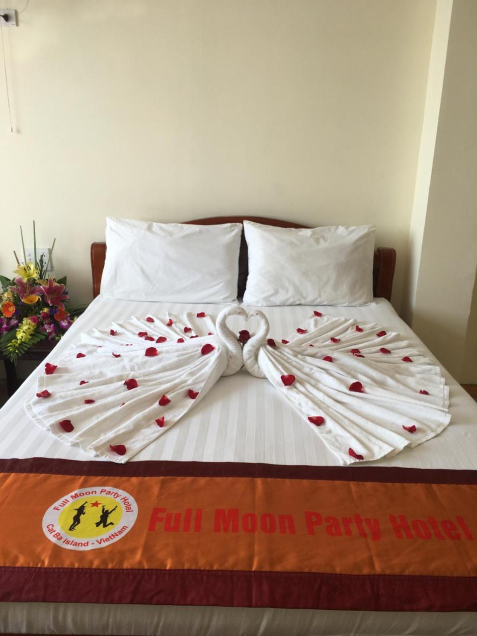 Full Moon Party Hotel Hai Phong Exterior foto